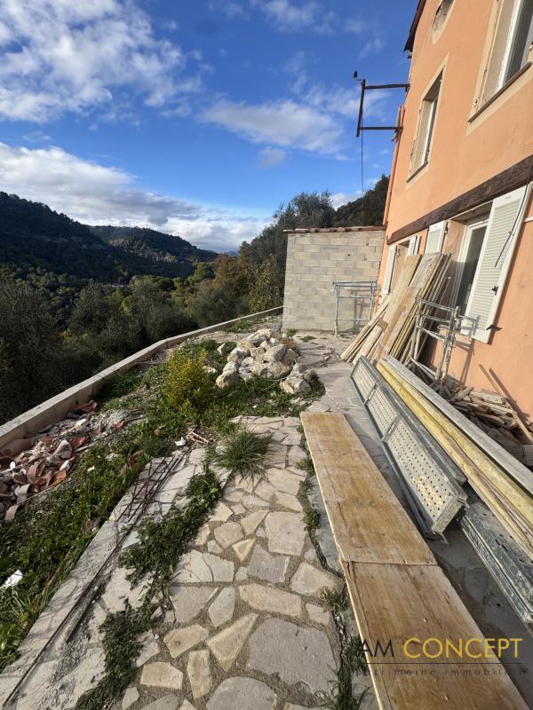 Appartement - 112 m² - 5 pièces