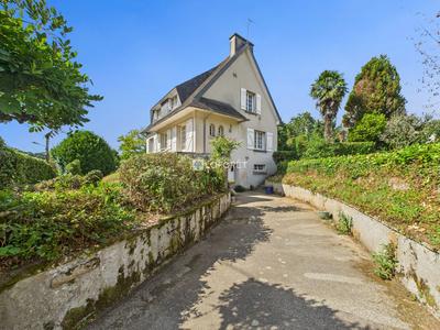 Maison - 106 m² - 5 pièces