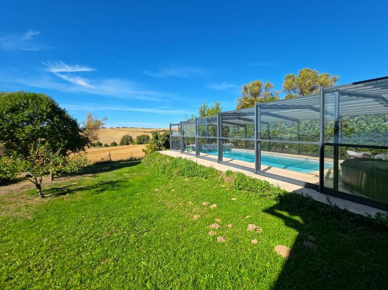 Maison - 249 m² - 6 pièces