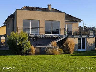 Maison - 135 m² - 5 pièces