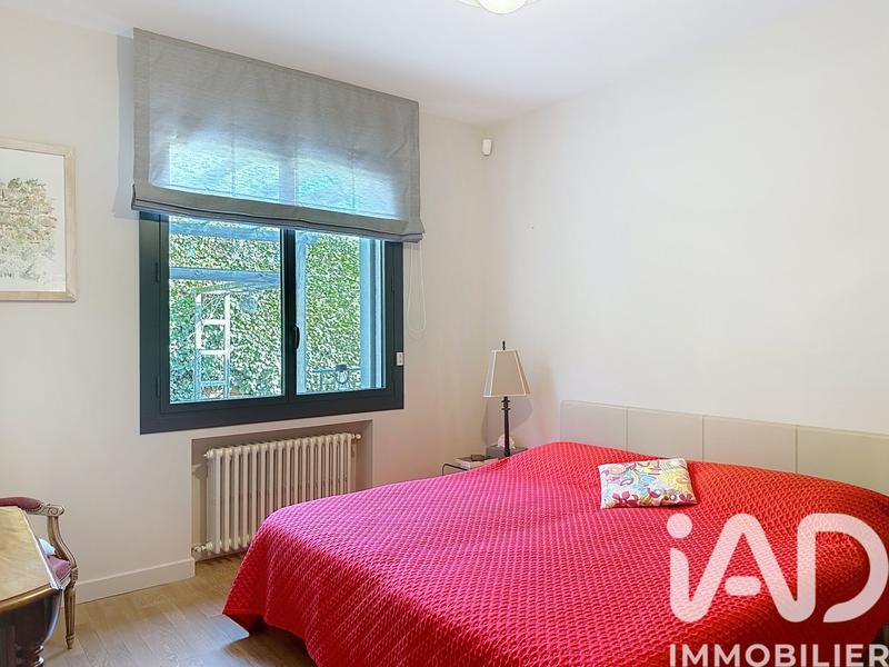 Maison - 280 m² - 10 pièces