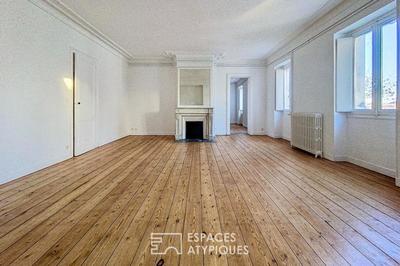 Appartement bourgeois - 195 m² - 5 pièces