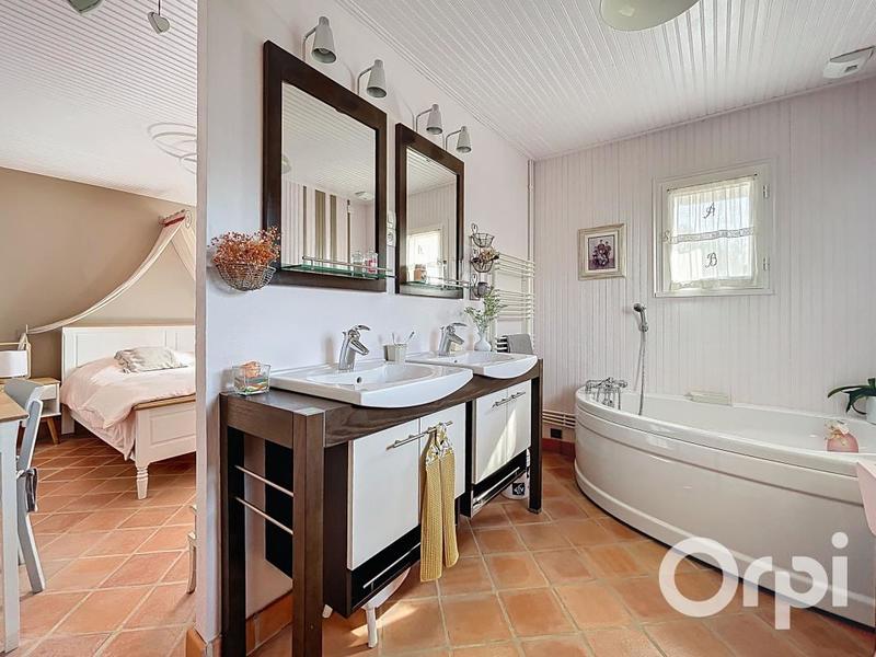 Maison - 161 m² - 5 pièces