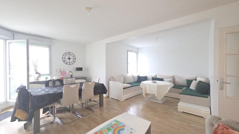 Appartement ancien - 74 m² - 3 pièces