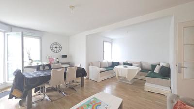 Appartement ancien - 74 m² - 3 pièces