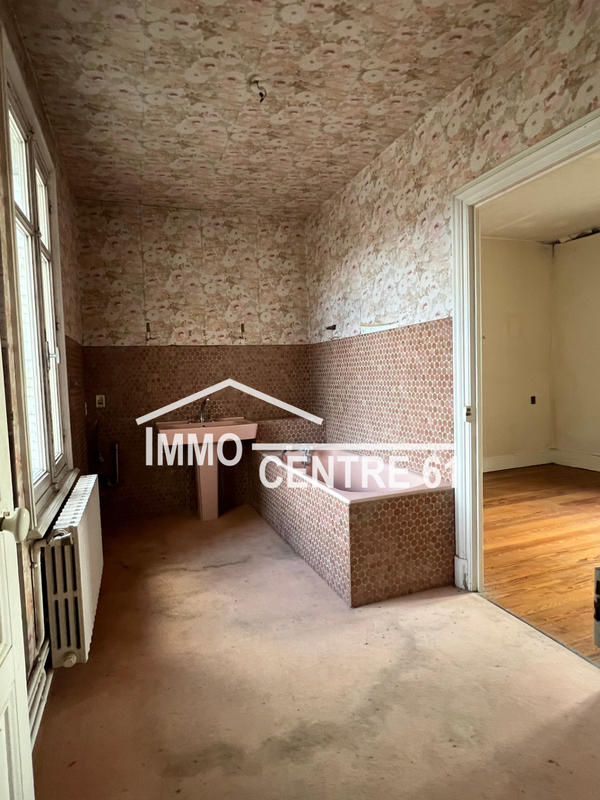 Maison - 200 m² - 9 pièces