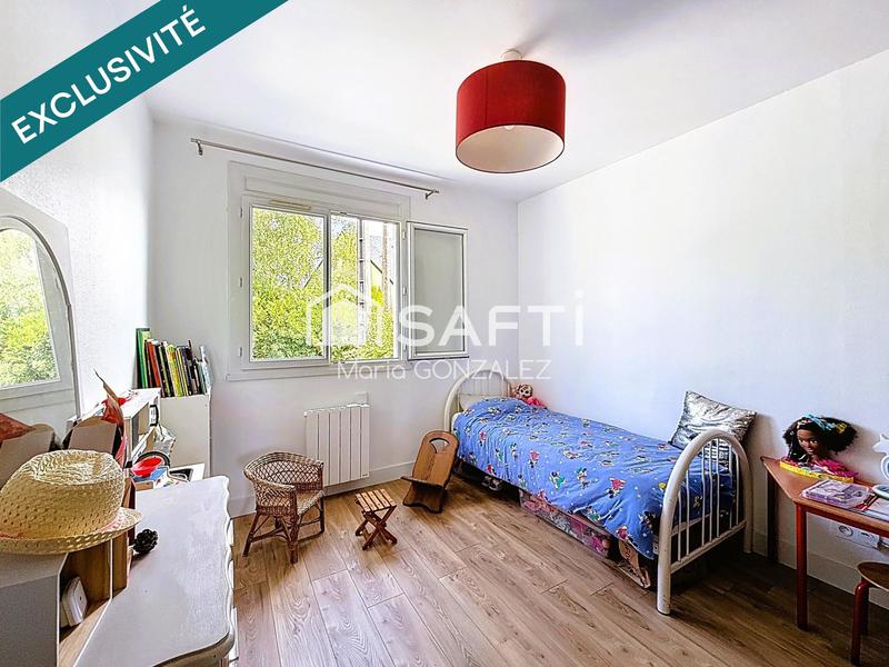 Maison - 90 m² - 5 pièces