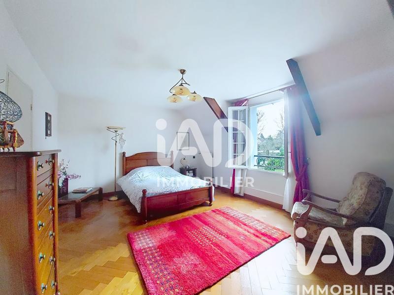 Maison de maîtres - 304 m² - 13 pièces