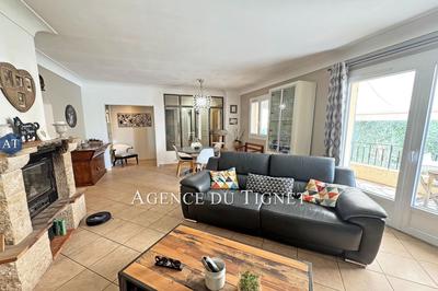 Maison - 101 m² - 4 pièces