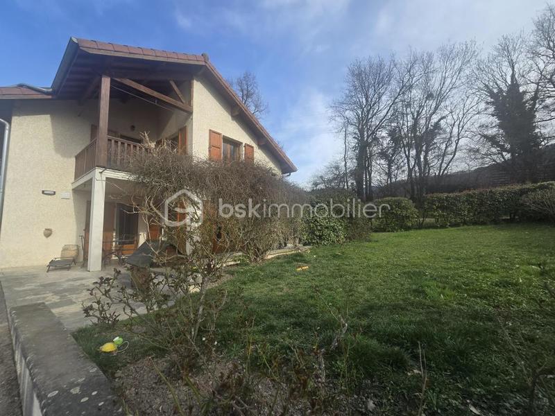 Maison - 174 m² - 6 pièces