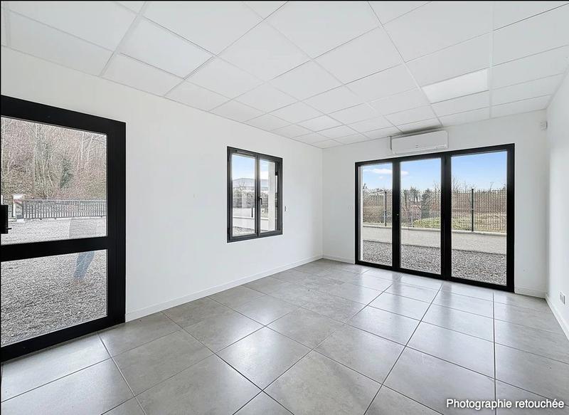 Bureau - 100 m² - 4 pièces