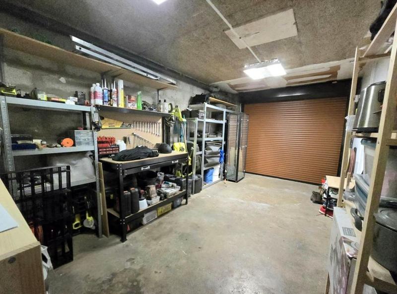 Maison jumelée - 94 m² - 4 pièces