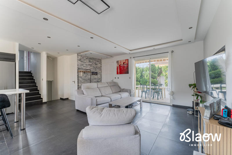 Maison - 151 m² - 6 pièces