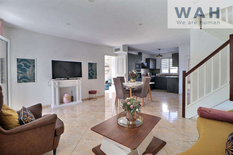 Maison - 102 m² - 6 pièces