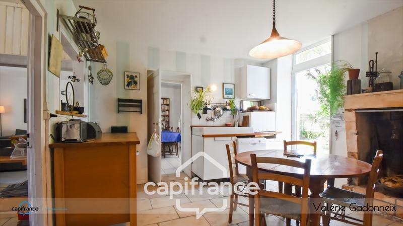 Maison - 187 m² - 9 pièces