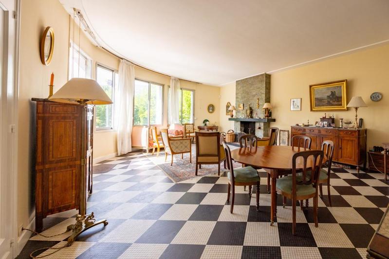 Maison d'architecte - 210 m² - 8 pièces