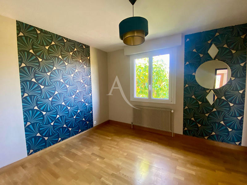 Maison - 172 m² - 7 pièces