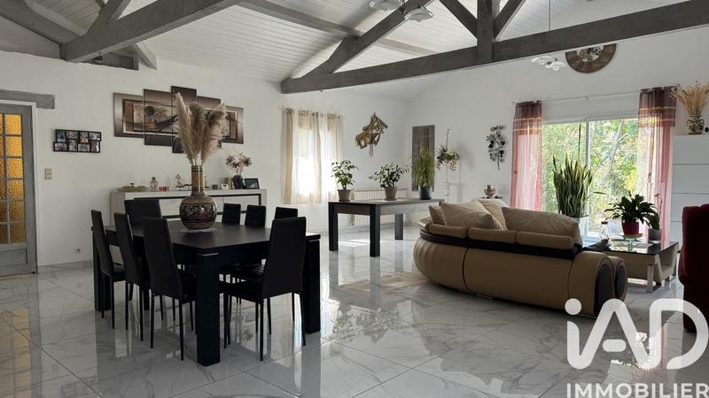 Maison - 189 m² - 6 pièces