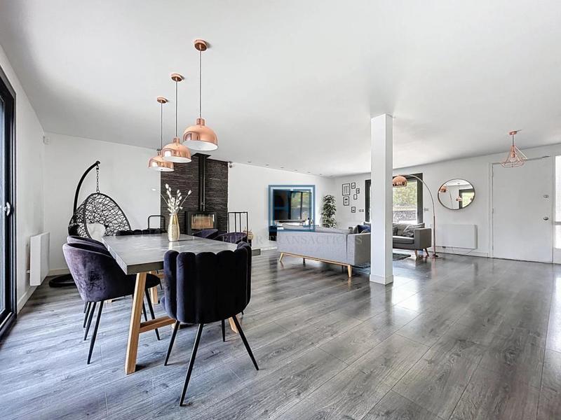 Maison - 157 m² - 7 pièces