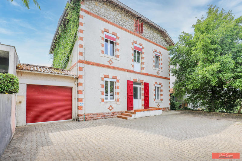 Maison - 169 m² - 6 pièces