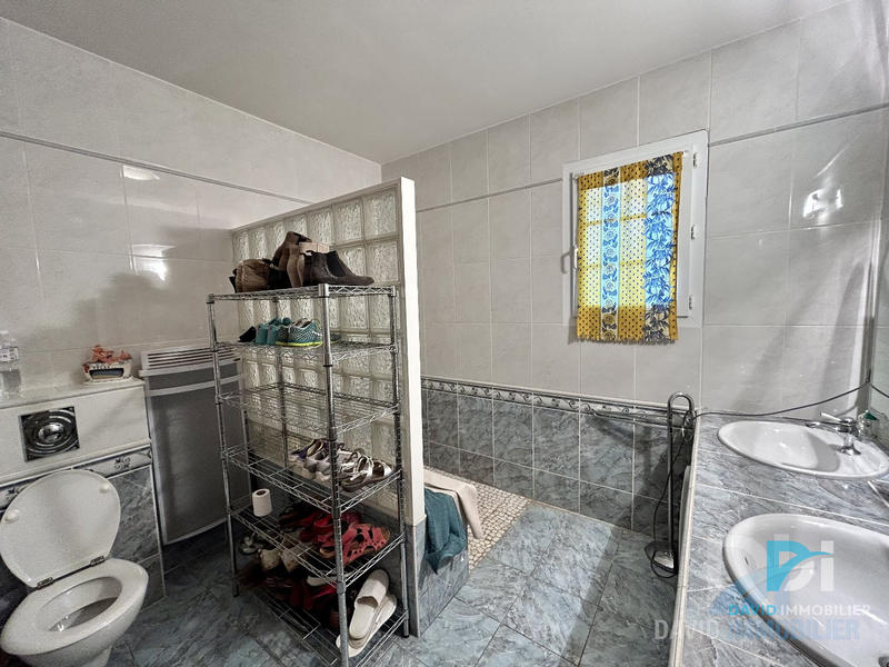 Maison - 218 m² - 6 pièces