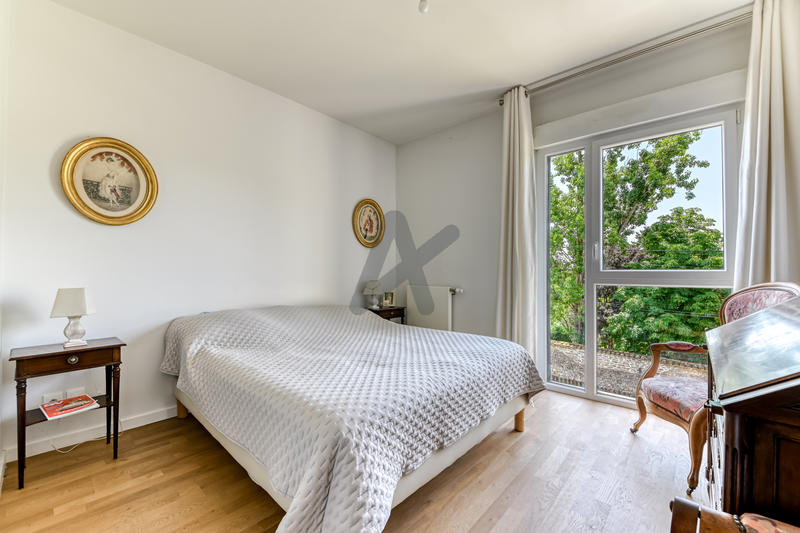 Appartement - 93 m² - 4 pièces