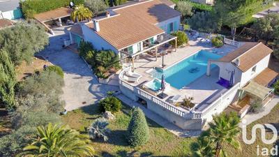 Maison - 258 m² - 10 pièces