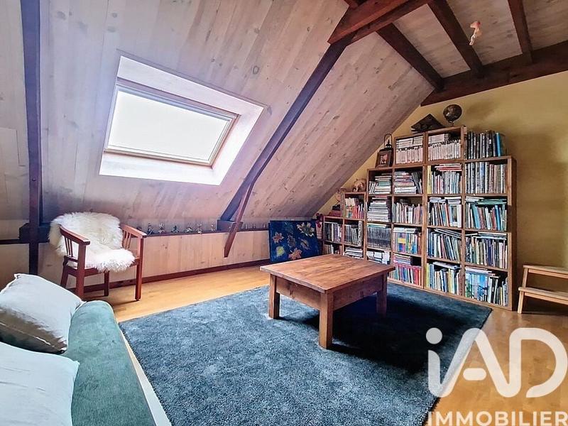 Maison - 215 m² - 7 pièces