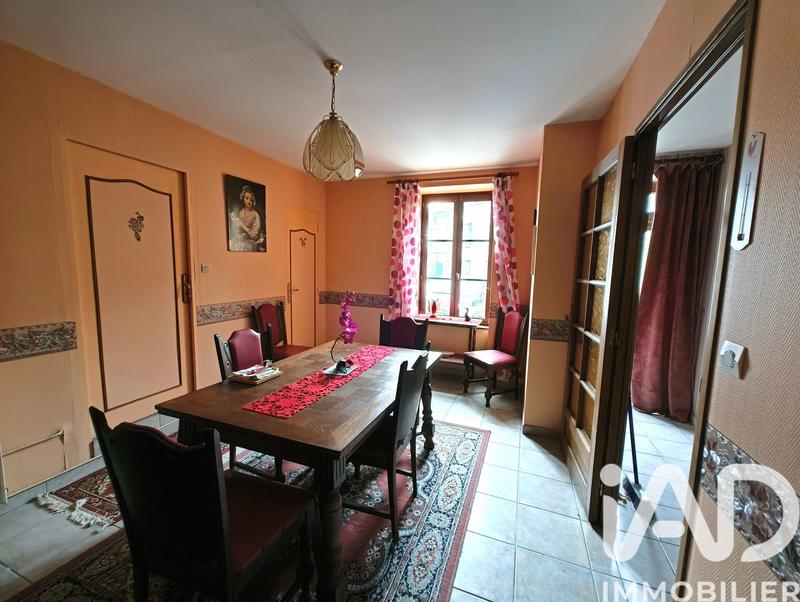 Maison - 96 m² - 5 pièces