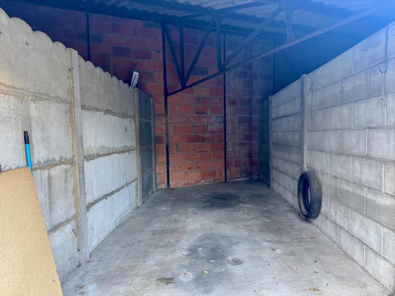 Parking / Garage - 13 m²