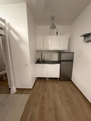 Studio - 18 m² - 1 pièce