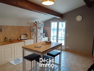 Maison - 122 m² - 4 pièces
