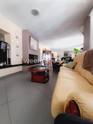 Maison - 140 m² - 4 pièces