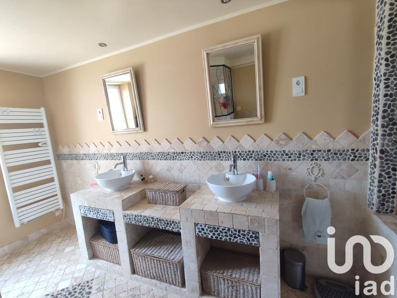 Maison - 184 m² - 7 pièces