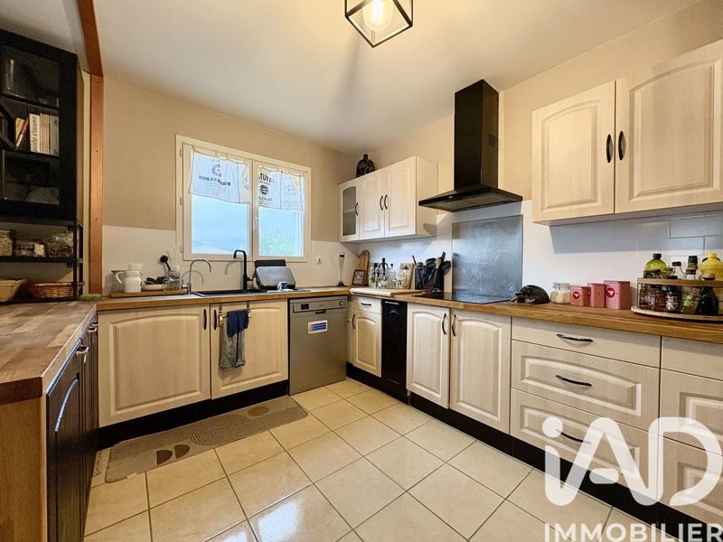 Maison - 99 m² - 4 pièces