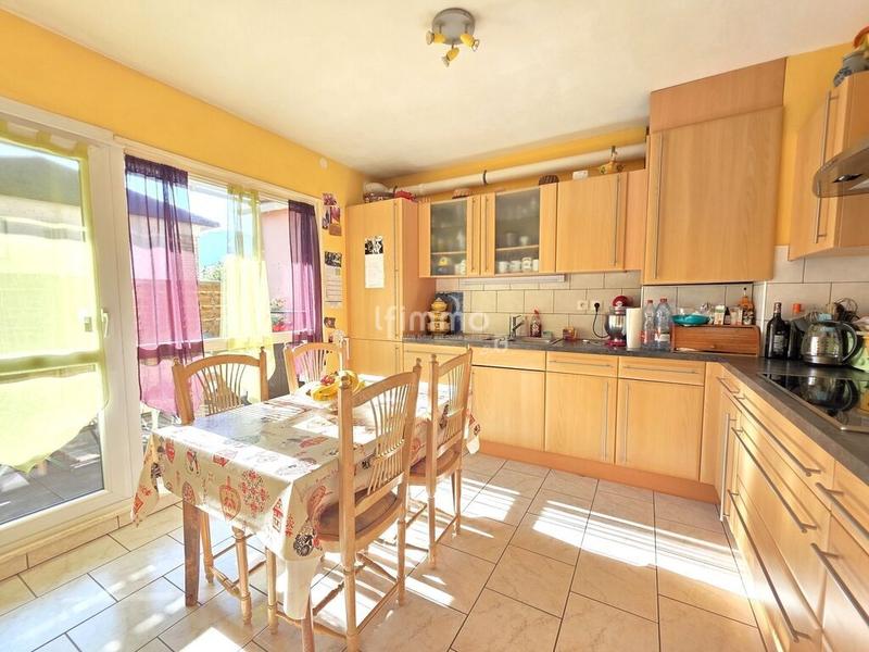 Appartement - 81 m² - 4 pièces