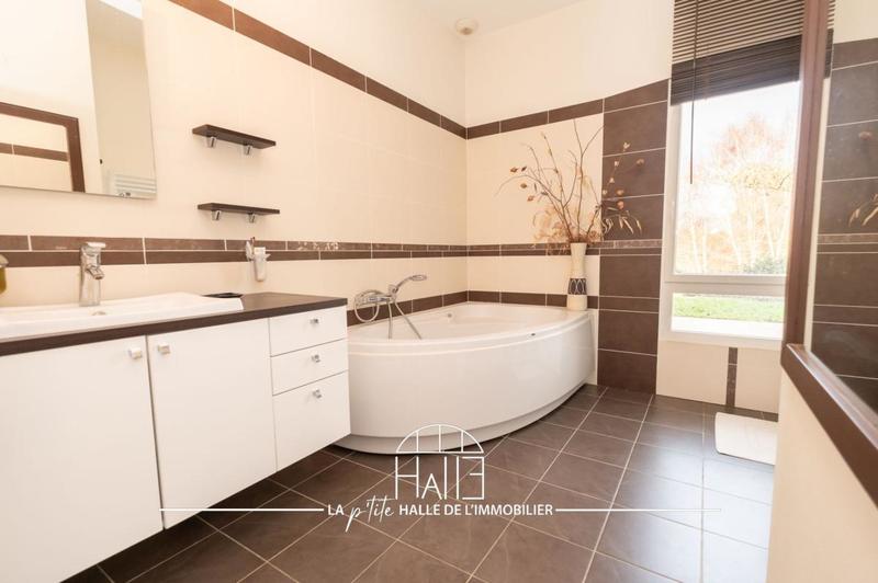 Villa - 250 m² - 13 pièces