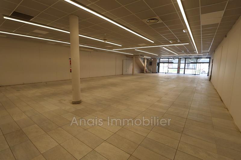 Local commercial - 418 m²