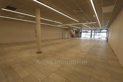 Local commercial - 418 m²