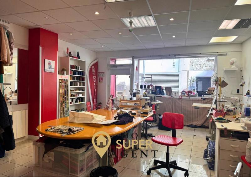 Local commercial - 100 m² - 3 pièces