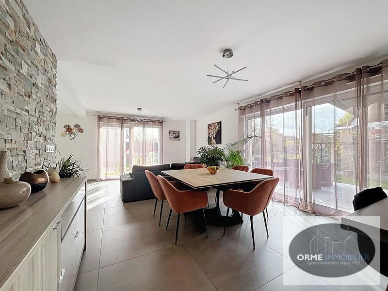 Maison contemporaine - 148 m² - 6 pièces