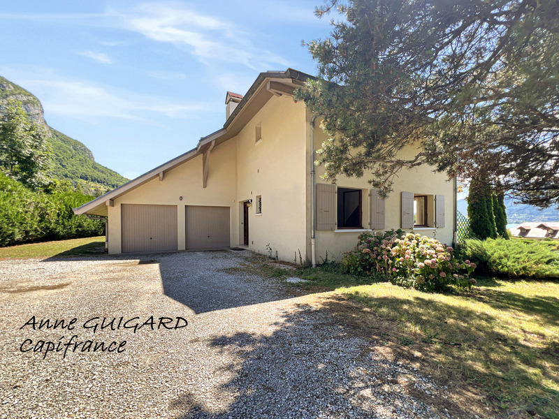 Maison - 151 m² - 6 pièces