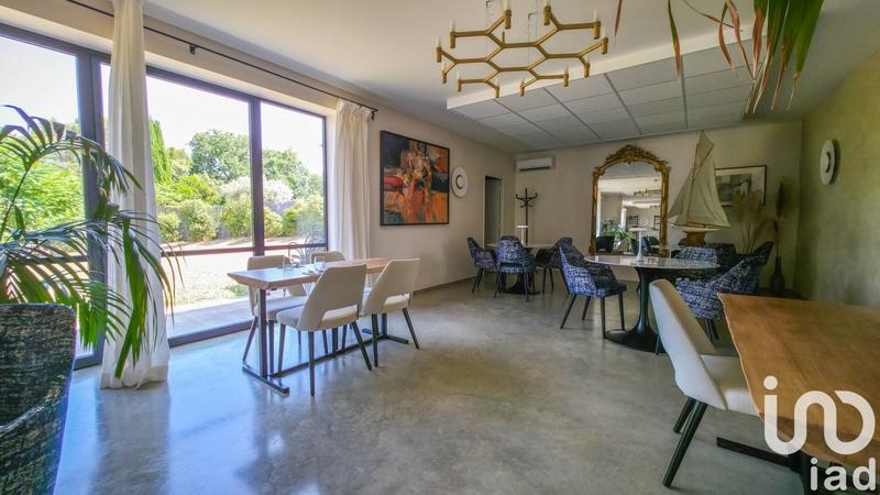 Maison - 265 m² - 5 pièces