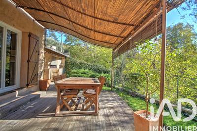 Maison - 96 m² - 4 pièces