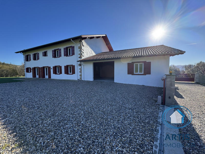 Maison ancienne - 165 m² - 6 pièces