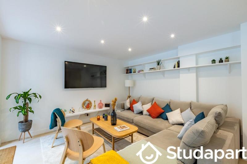 Chambre - 10 m² - 1 pièce