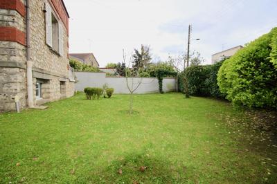 Maison - 262 m² - 8 pièces