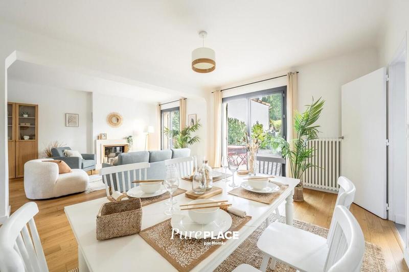 Maison - 186 m² - 7 pièces