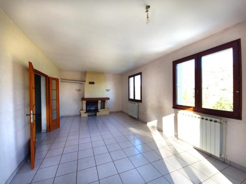 Maison - 182 m² - 10 pièces