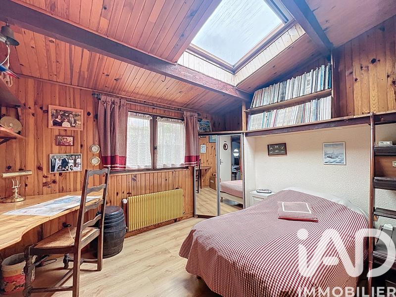 Maison - 140 m² - 5 pièces